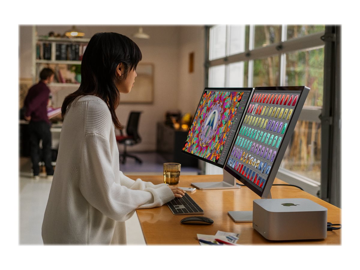 Mac Studio M5 Max